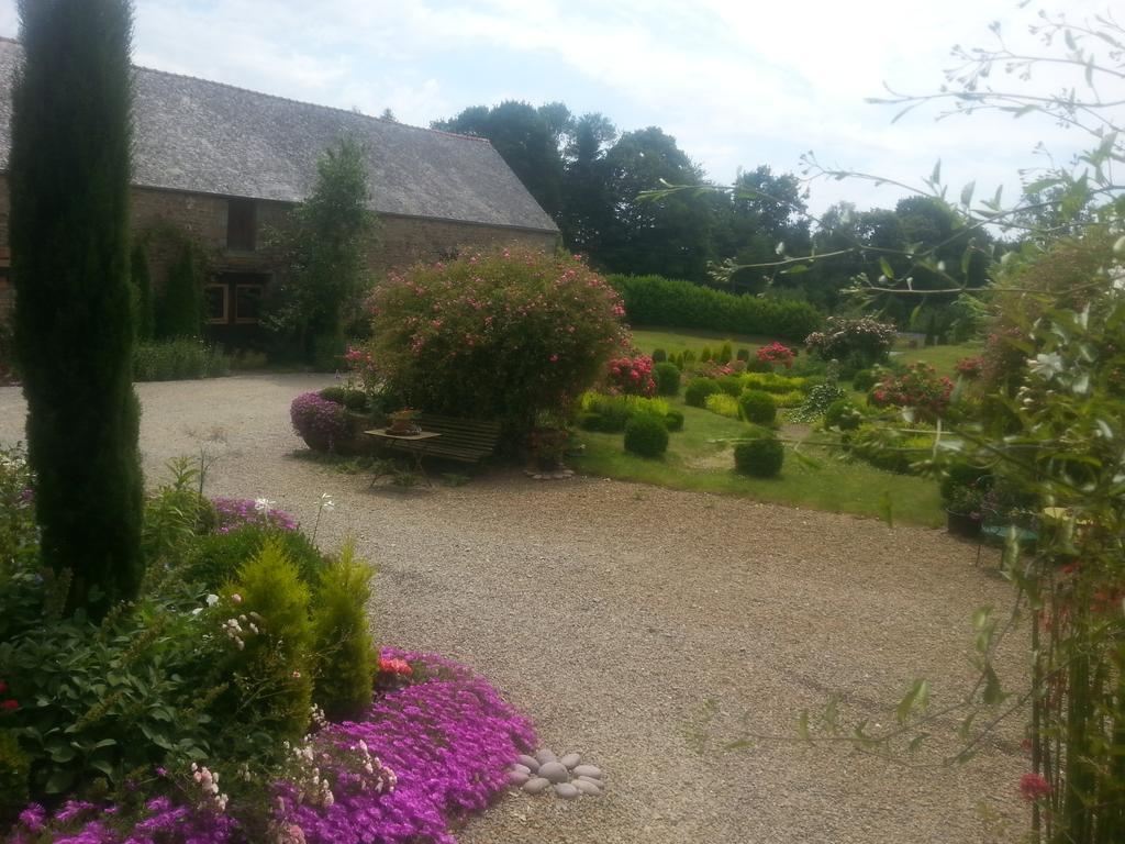 Manoir De La Branche Bed & Breakfast Maen Roch Exterior photo