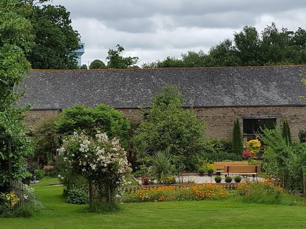 Manoir De La Branche Bed & Breakfast Maen Roch Exterior photo
