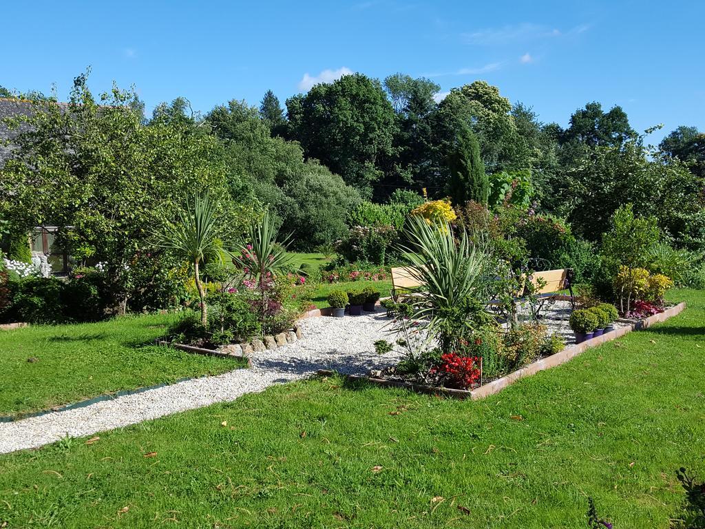 Manoir De La Branche Bed & Breakfast Maen Roch Exterior photo