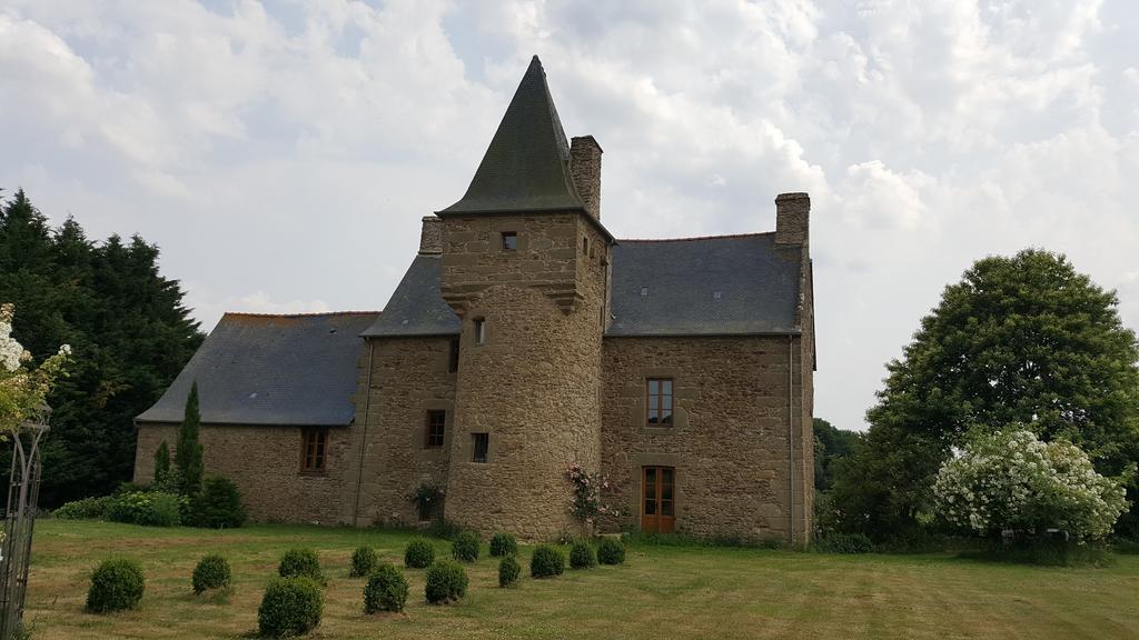 Manoir De La Branche Bed & Breakfast Maen Roch Exterior photo