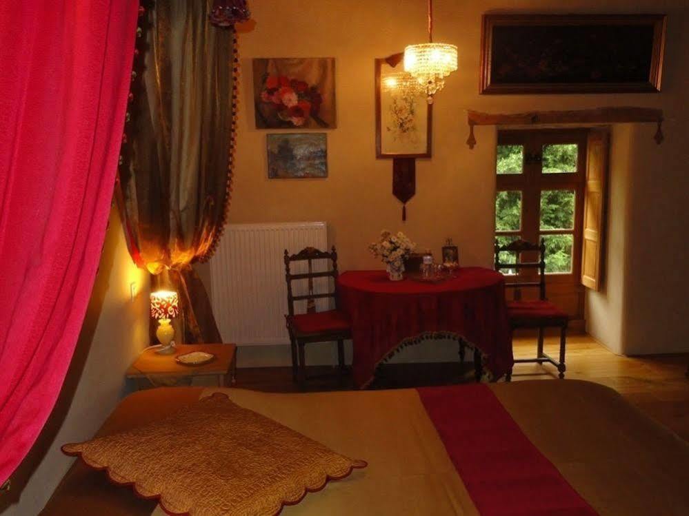 Manoir De La Branche Bed & Breakfast Maen Roch Exterior photo